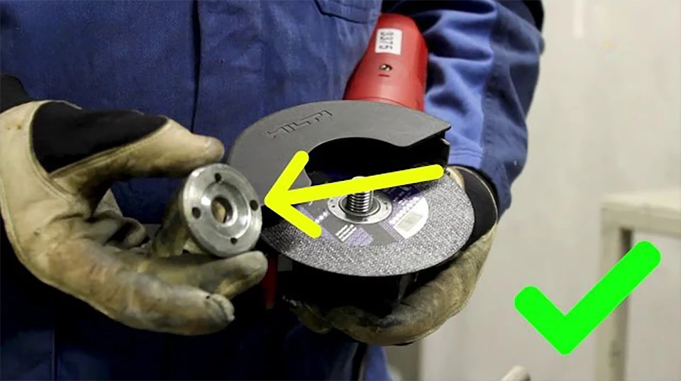 which way does a cutting disc go on a grinder